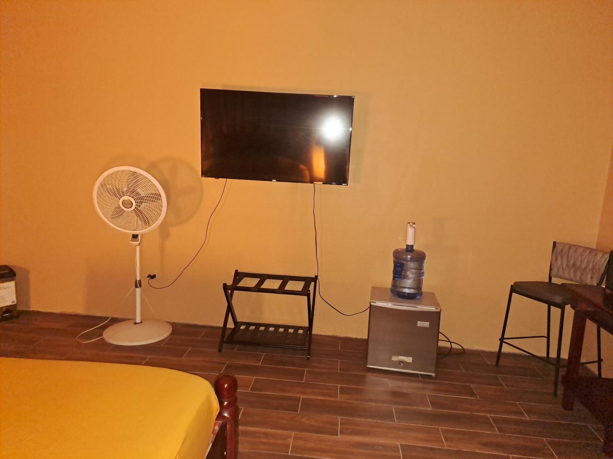 Orange Walk Banyan Rose Room 3 מראה חיצוני תמונה