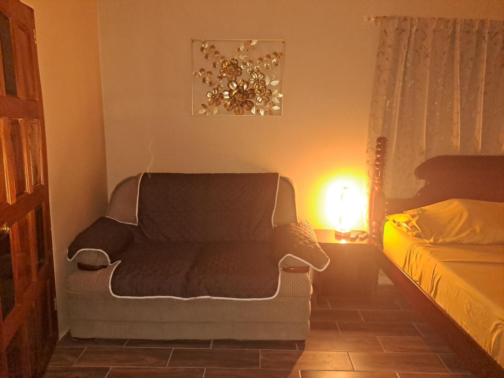 Orange Walk Banyan Rose Room 3 מראה חיצוני תמונה